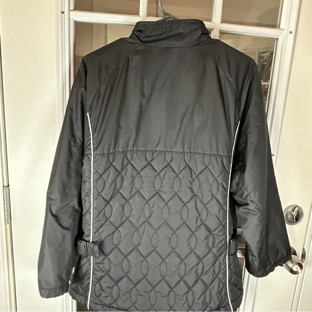 Nike‎ Women’s Black and White Quilted Puffer Jacket Size Large